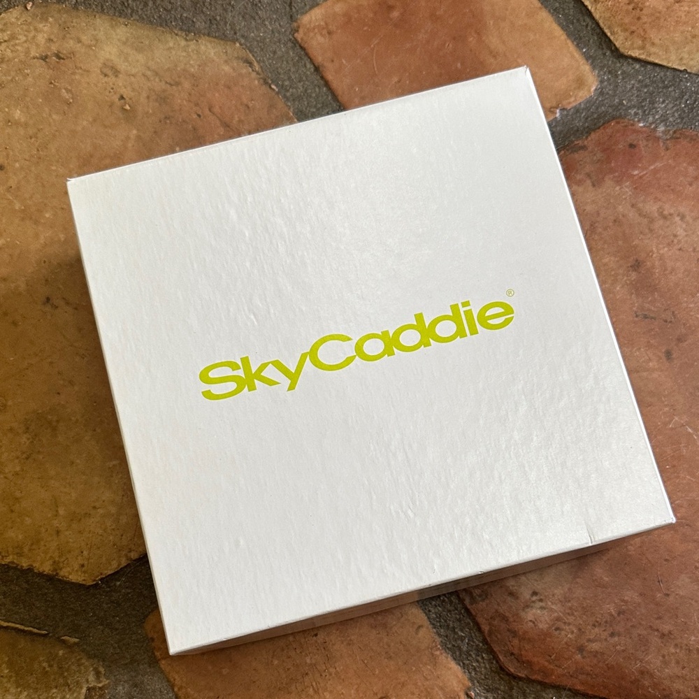 SkyCaddie Breeze Range Finder